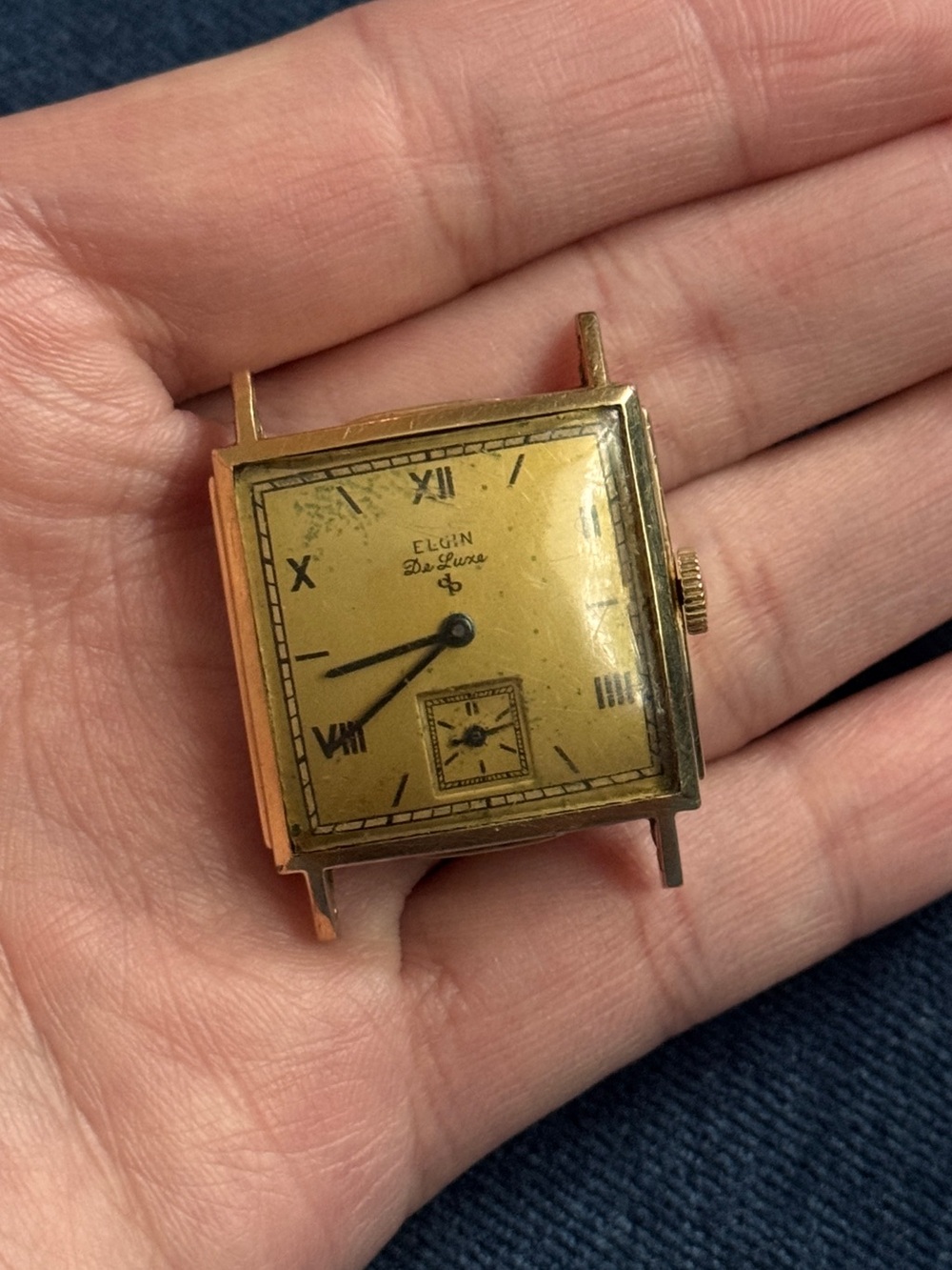 Vintage Elgin De Luxe 10k gold filled 17 Jewels Case Watch. Not working